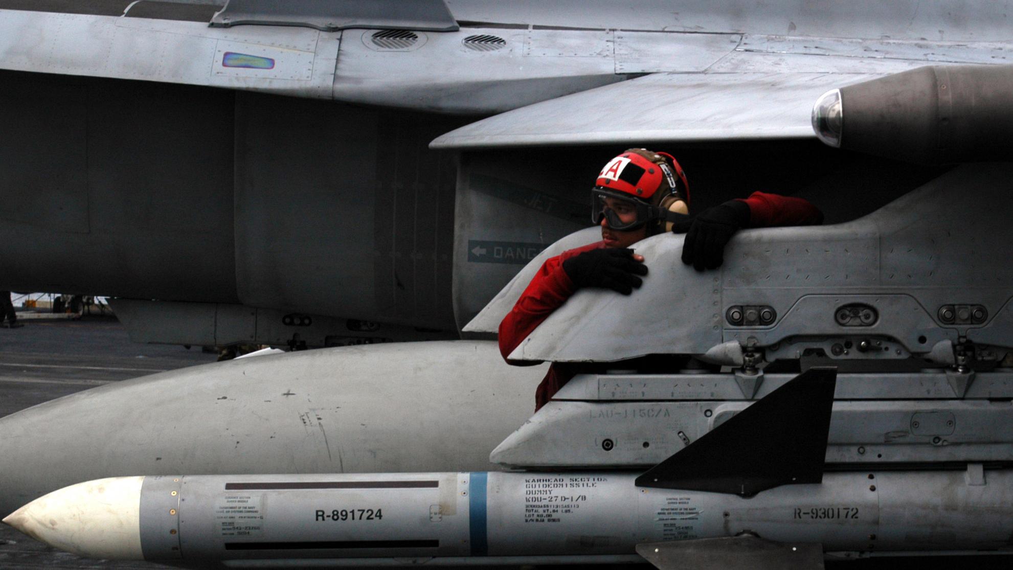 Air Intercept Missile AIM 7 Sparrow NAVAIR air-intercept-missile-aim-7-sparrow-navair